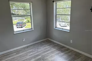 7195 E Bank Dr, Tampa, FL 33617 - Photo 8