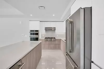 400 Central Avenue #2205, Saint Petersburg, FL 33701 - Photo 4