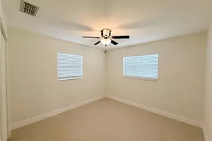 1827 Oklahoma Ave NE, Saint Petersburg, FL 33703 - Photo 14