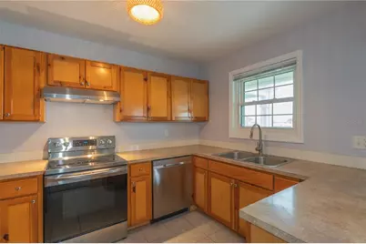 123 Seahorse Drive SE #D, Saint Petersburg, FL 33705 - Photo 2