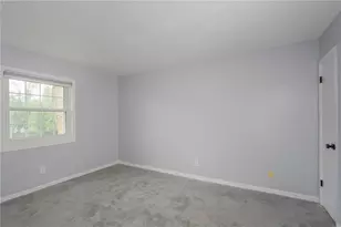 123 Sea Horse Dr SE, Saint Petersburg, FL 33705 - Photo 12