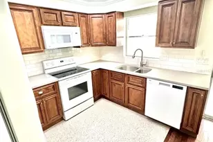 1878 Murray Ave, Clearwater, FL 33755 - Photo 10