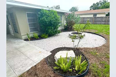 1878 Murray Avenue, Clearwater, FL 33755 - Photo 4