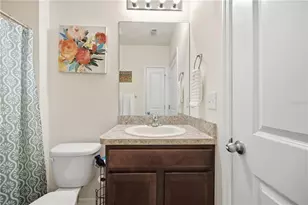 36250 Jenny Lynne Cir, Zephyrhills, FL 33541 - Photo 22