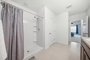 36250 Jenny Lynne Cir, Zephyrhills, FL 33541 - Photo 24