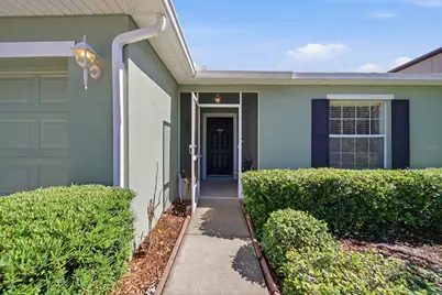 30837 Sonnet Glen Drive, Wesley Chapel, FL 33543 - Photo 4