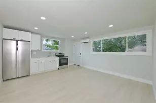 7031 Woodchase Glen Dr, Riverview, FL 33578 - Photo 8