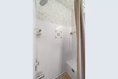 7940 3rd Street N, Saint Petersburg, FL 33702 - Photo 16