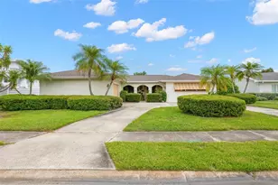 6729 Tequesta Dr, Seminole, FL 33777 - Photo 1