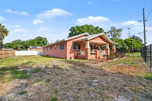 9907 Maggie St, Gibsonton, FL 33534 - Photo 4