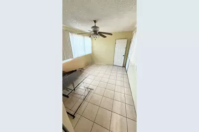 2055 29th Street S, Saint Petersburg, FL 33712 - Photo 10