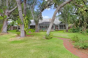 1976 Dunloe Cir, Dunedin, FL 34698 - Photo 62
