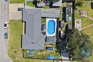 1124 King Arthur Ct, Valrico, FL 33594 - Photo 30