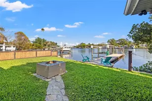 292 Sunlit Cove Dr NE, Saint Petersburg, FL 33702 - Photo 40