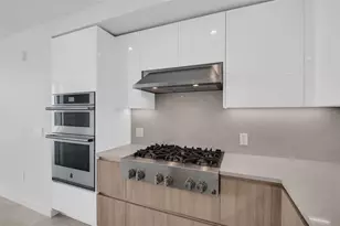 400 Central Ave, Saint Petersburg, FL 33701 - Photo 8