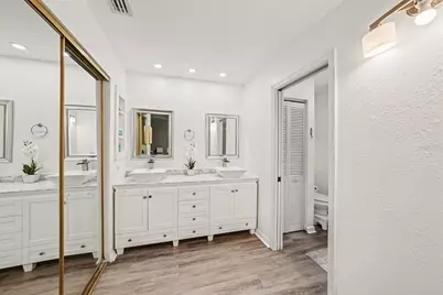 4107 Brentwood Park Circle, Tampa, FL 33624 - Photo 18