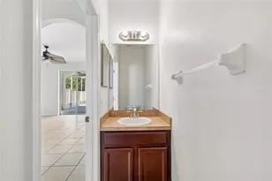 915 Windton Oak Dr, Ruskin, FL 33570 - Photo 20