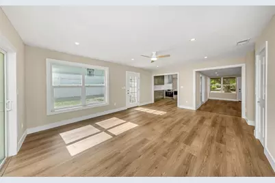 8017 31st Avenue N, Saint Petersburg, FL 33710 - Photo 34