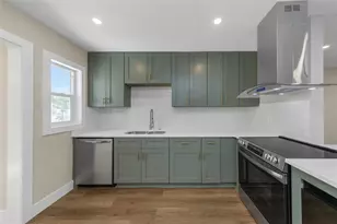 8017 31st Ave N, Saint Petersburg, FL 33710 - Photo 6