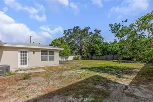 8017 31st Ave N, Saint Petersburg, FL 33710 - Photo 32