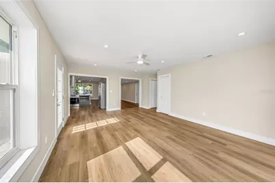 8017 31st Avenue N, Saint Petersburg, FL 33710 - Photo 8