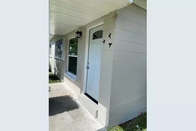 10005 N 29th Street, Tampa, FL 33612 - Photo 2