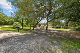 145 Crystal Lake Dr, Melrose, FL 32666 - Photo 36