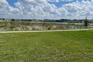580 Royal Empress Dr, Ruskin, FL 33570 - Photo 18