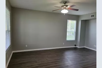 7215 Colonial Lake Drive, Riverview, FL 33578 - Photo 8