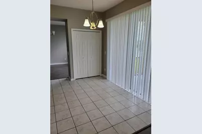 7215 Colonial Lake Drive, Riverview, FL 33578 - Photo 8