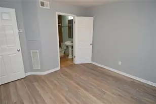 8603 Fancy Finch Dr, Tampa, FL 33614 - Photo 32