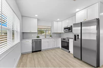 5690 25th Street Circle E, Bradenton, FL 34203 - Photo 2