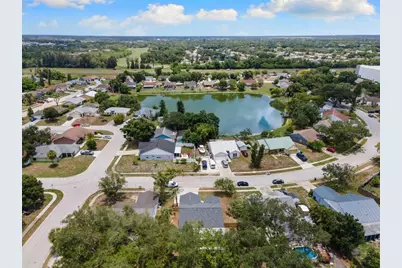 5690 25th Street Circle E, Bradenton, FL 34203 - Photo 32