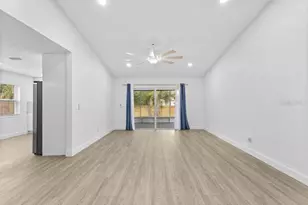 5690 25th St Cir E, Bradenton, FL 34203 - Photo 4