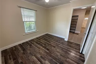 3833 Iris St N, Saint Petersburg, FL 33703 - Photo 10
