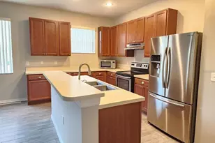 107 Slipper Key Rd, Apollo Beach, FL 33572 - Photo 4