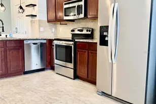 13961 River Willow Pl, Tampa, FL 33637 - Photo 8