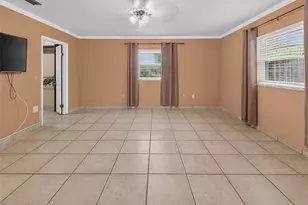 8516 Twin Lake Blvd, Tampa, FL 33614 - Photo 22