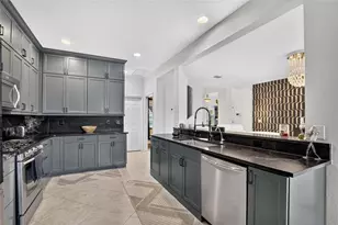 12426 Windmill Cove Dr, Riverview, FL 33569 - Photo 8