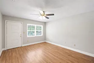 6726 N 11th St, Tampa, FL 33604 - Photo 6