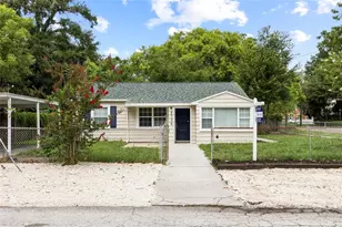 6726 N 11th St, Tampa, FL 33604 - Photo 1