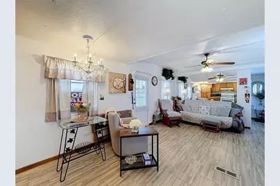 7490 46th Avenue N #109, Saint Petersburg, FL 33709 - Photo 12