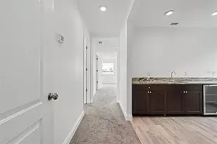 1018 7th Ave S, Saint Petersburg, FL 33705 - Photo 28