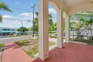 1018 7th Ave S, Saint Petersburg, FL 33705 - Photo 4