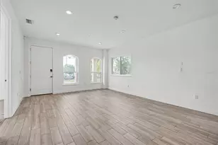 1018 7th Ave S, Saint Petersburg, FL 33705 - Photo 8
