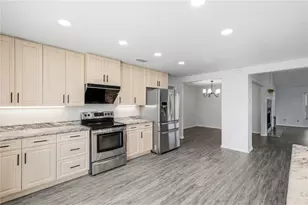 9743 106th Ave, Largo, FL 33773 - Photo 14