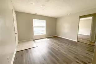 2205 Irene St, Lutz, FL 33549 - Photo 8