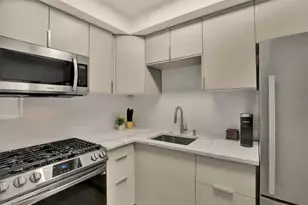 6015 19th St N, Saint Petersburg, FL 33714 - Photo 10