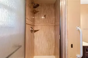 5709 Lake Le Clare Rd, Lutz, FL 33558 - Photo 16