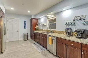 5151 Duhme Rd, Saint Petersburg, FL 33708 - Photo 4